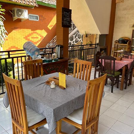 Kubu Elsa Bali Hotel Lovina  Ngoại thất bức ảnh
