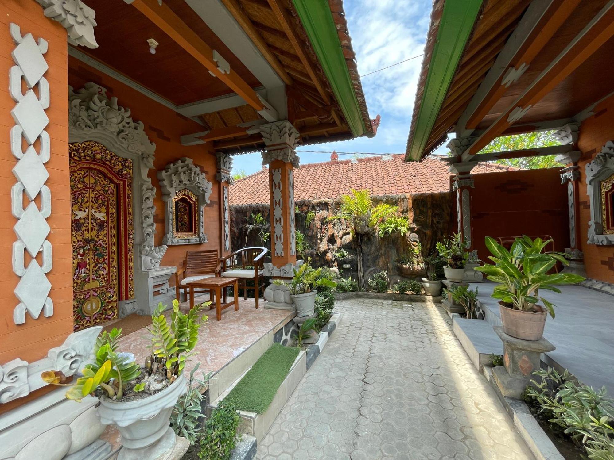 Kubu Elsa Bali Hotel Lovina  Ngoại thất bức ảnh