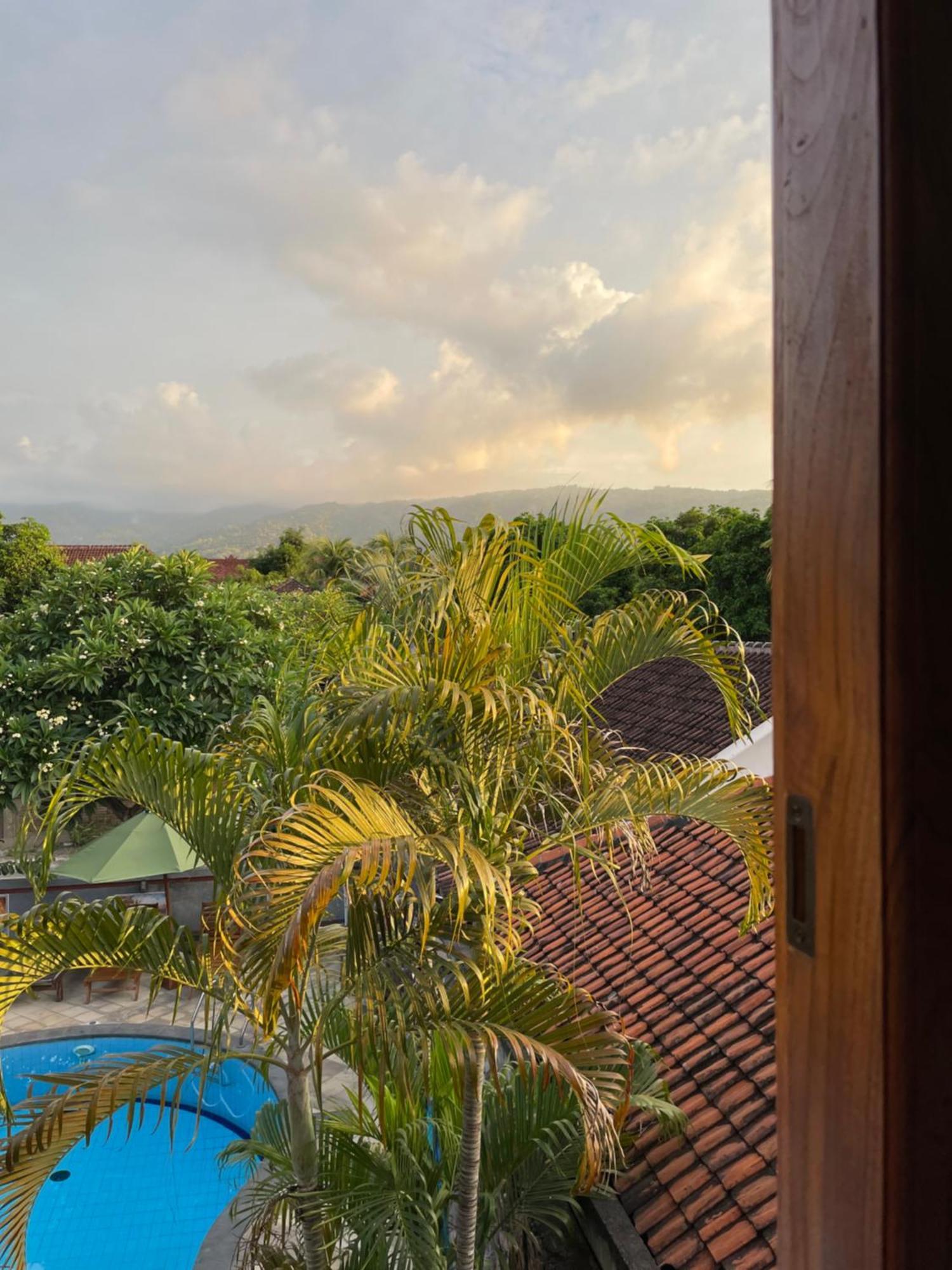Kubu Elsa Bali Hotel Lovina  Ngoại thất bức ảnh
