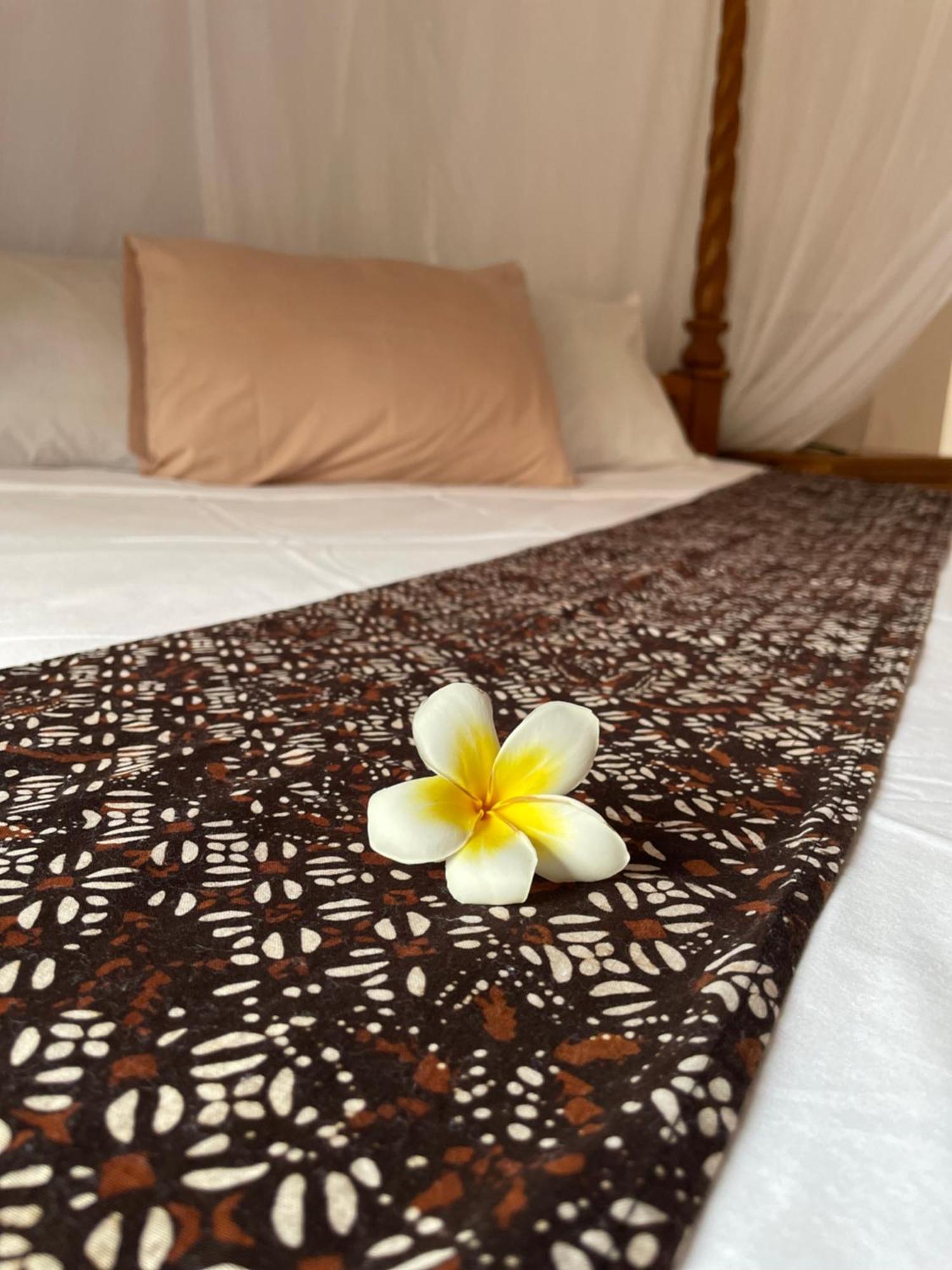 Kubu Elsa Bali Hotel Lovina  Ngoại thất bức ảnh