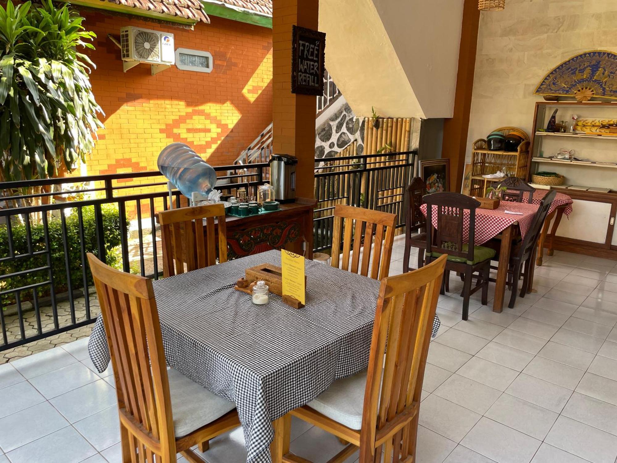 Kubu Elsa Bali Hotel Lovina  Ngoại thất bức ảnh