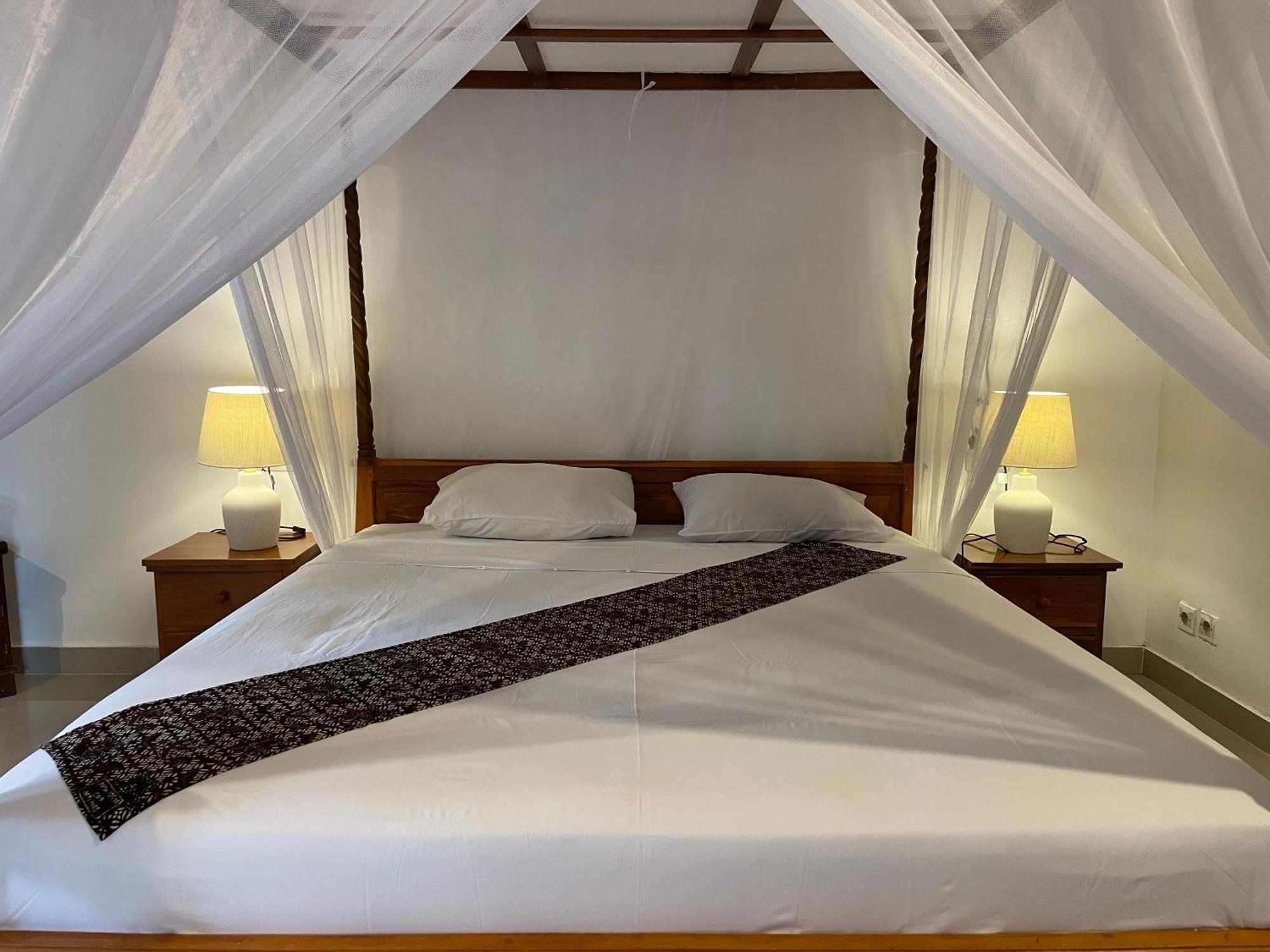 Kubu Elsa Bali Hotel Lovina  Phòng bức ảnh